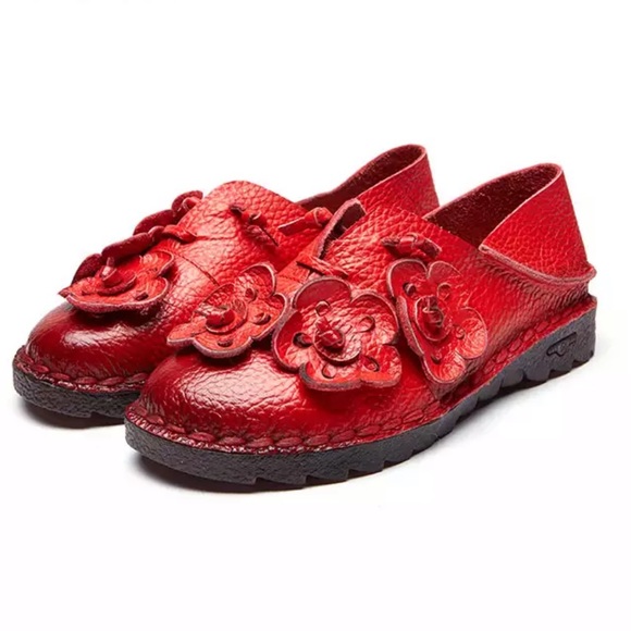 Dotted Flower Hand-stitched Flats - Picture 2 of 9